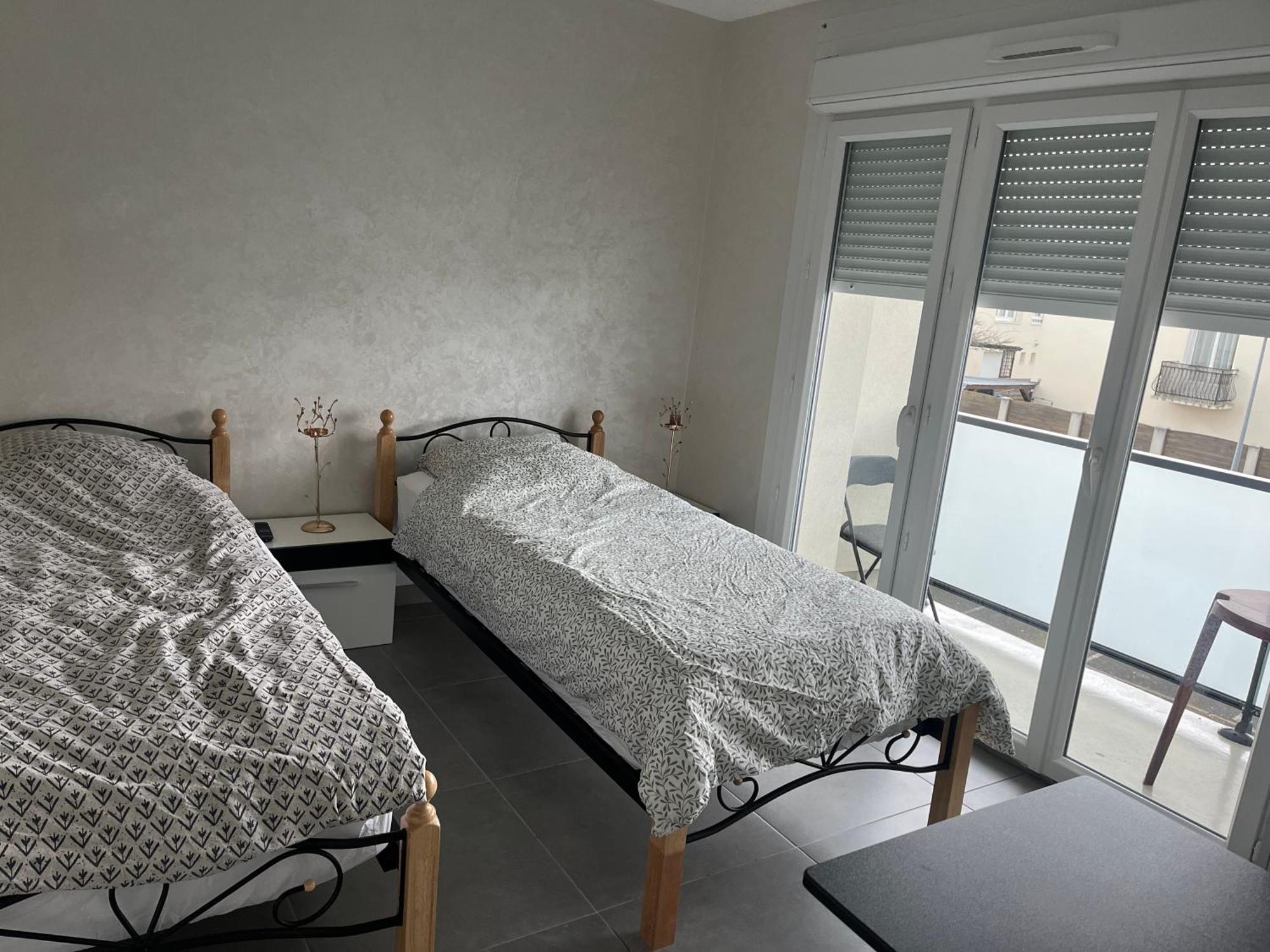 F3 Appartement 2 Chambre Un Salon Avec Wifi Saint-Jean-de-la-Ruelle Экстерьер фото